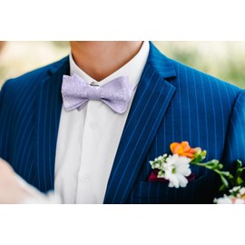 HISDERN Bow Ties for Men Light Purple Self Tie Bow Tie & Pocket Square Set Lavender Floral Jacquard Silk Bowties Plum Wedding Bowtie Handkerchief