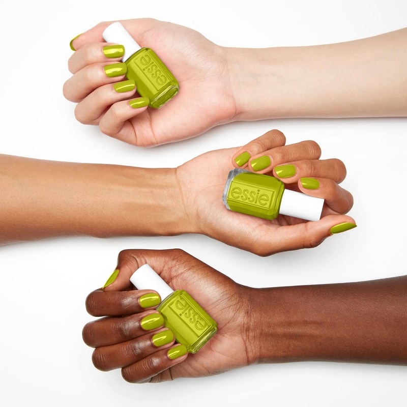 essie Nagellack mit deckendem und glänzendem Finish für farbintensive Fingernägel,