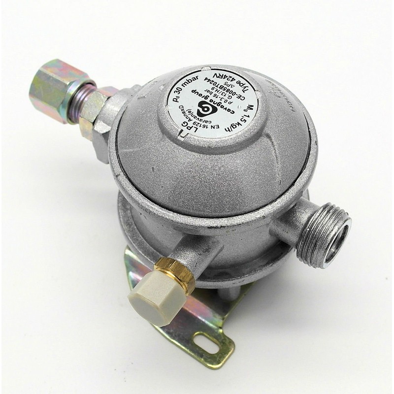 30mbar 10mm Straight Caravan Regulator and Motorhome Regulator (1075)