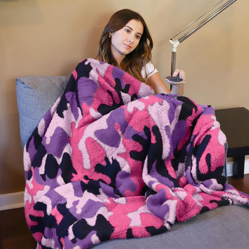 Camo Fleece Throw Blanket for Sofas, Lightweight Soft Warm Winter