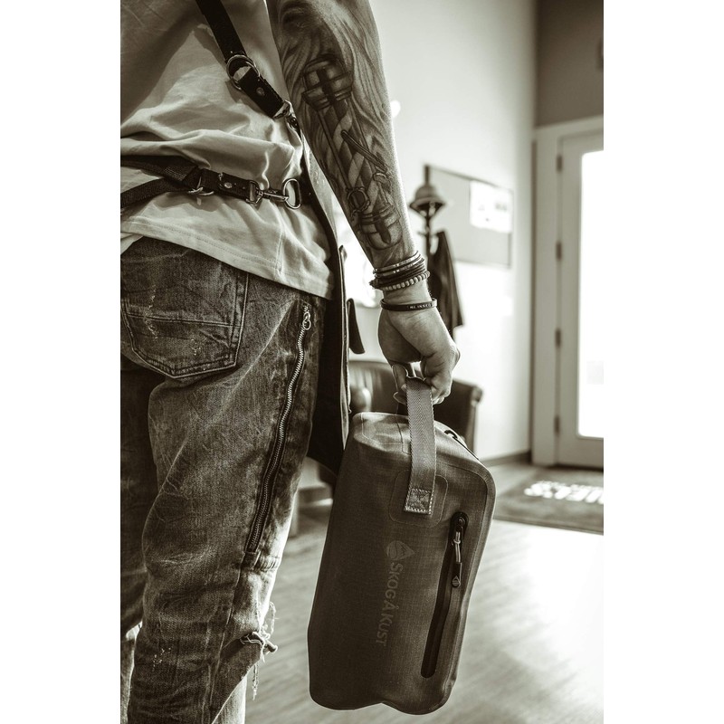 DoppSåk Waterproof & Leak-Proof Travel Toiletry Bag | Large, Black