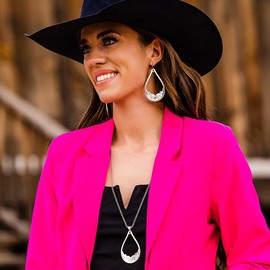 Montana Silversmiths Classic Allure Bright Cut Engraved Teardrop Shaped Pendant 28 Inch Necklace