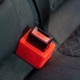 Car Seat Belt Lock Holder, Pack of 2, in Red, Seat Belt Holder for Easy Buckling, Belt Holder for Children to Seniors, Seat Belt Aid Car Belt, Belt Lock Holder, Buckle Protection