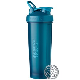 BlenderBottle Botella coctelera clásica V2 perfecta para batidos de proteínas y preentrenamiento, 32 onzas, azul océano