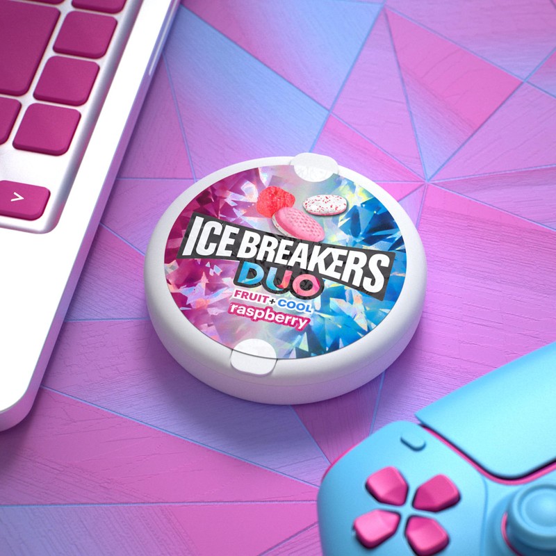 ICE BREAKERS Duo Fruit Plus Cool Raspberry Flavored Sugar Free