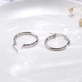 AFCJLTO Hoop Earrings Set, 2 Pairs Hypoallergenic Cartilage Huggie Hoop Earrings Piercing Earrings for Women Girls, Metal