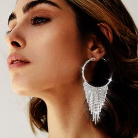 Earent Silver Rhinestone Tassel Earrings Sparkly Chandelier Fringe Earring New Year Eve Crystal Earrings Jewelry for Women