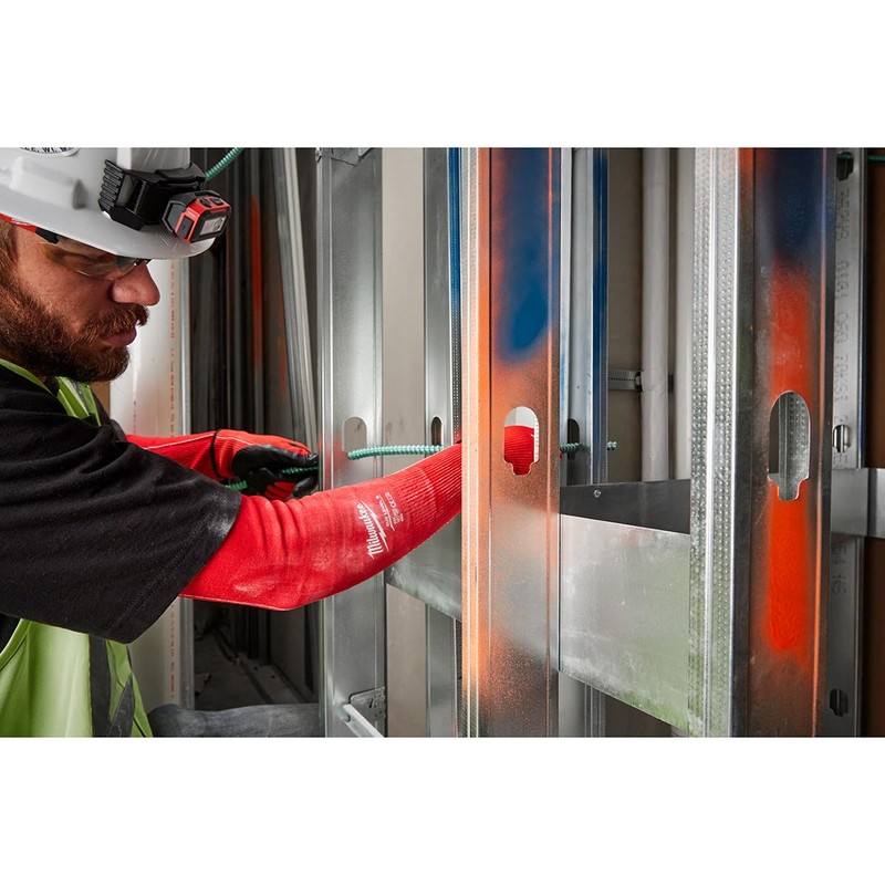 Milwaukee Cut-Resistant Arm Sleeve Red