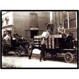 Pre Prohibition Stroh's Beer Truck New Metal Sign: Great Wooden Beer Crates!