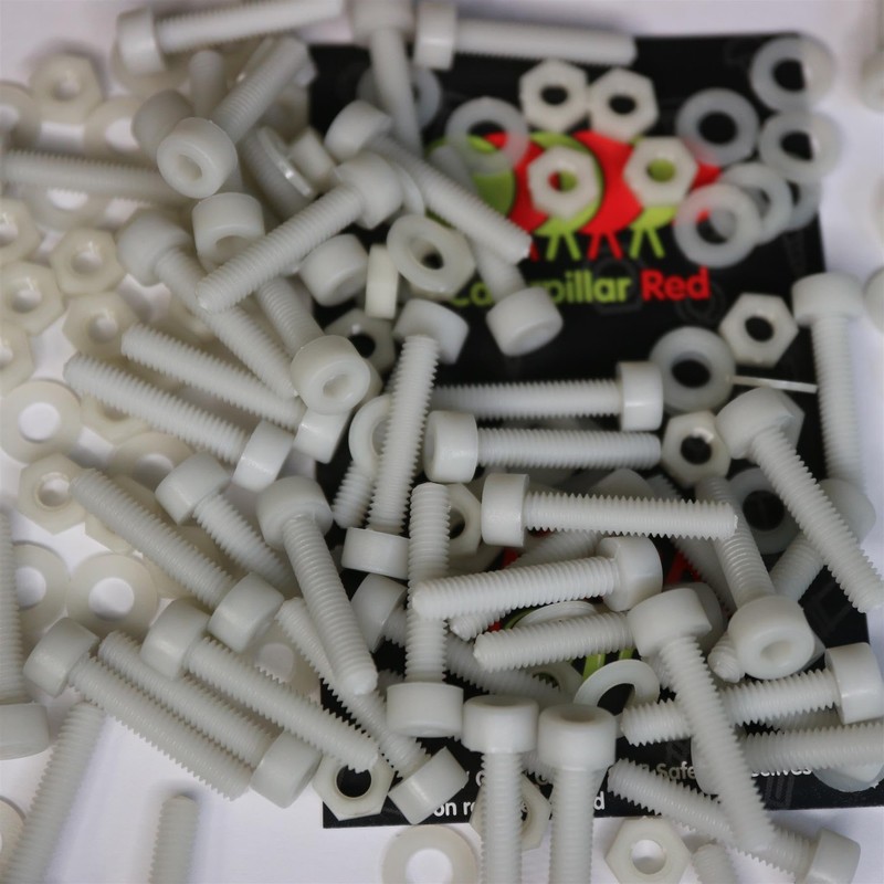 50 x Glass Filled Reinforced, Super Nylon Socket Head, M4