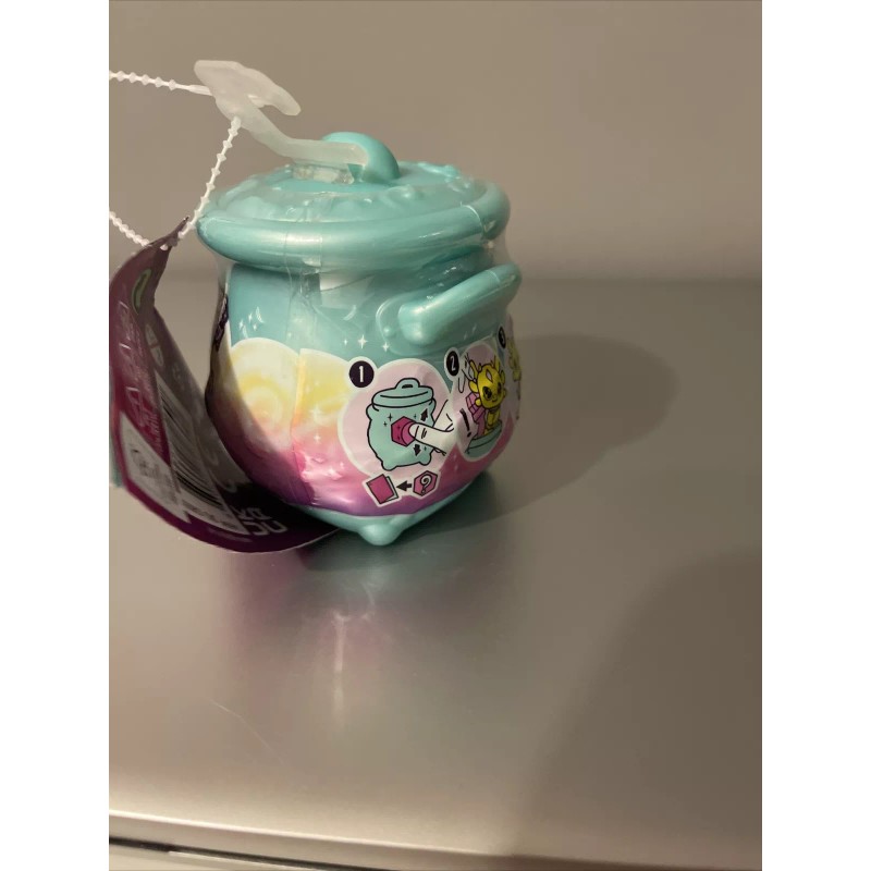 Magic Mixies Mixlings Collector Cauldron