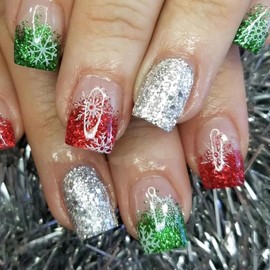 Jremg Christmas Press on Nails Short Square Fake Nails Red Green Glitter French Tip Full Cover Glue on Nails with Snowflake Designs Silver Sparkly False Nails for Women Xmas Winter DIY Manicure 24Pcs