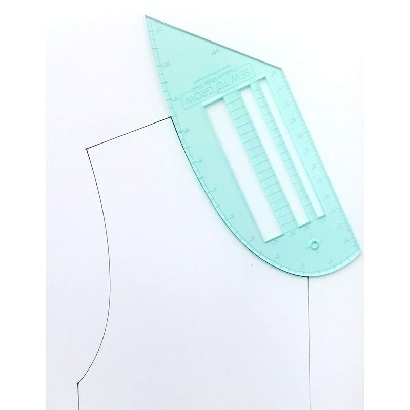 Sew to Grow Fashion Multi Tool Pattern, white