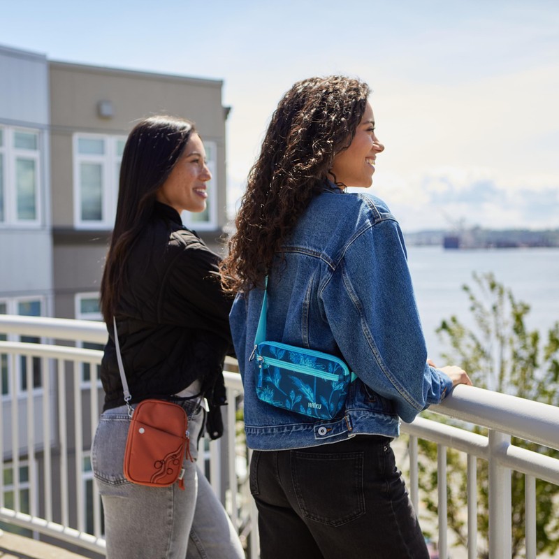 HAIKU Endeavor Pouch, Lightweight Small Crossbody bag, Zip-Around Cell Phone