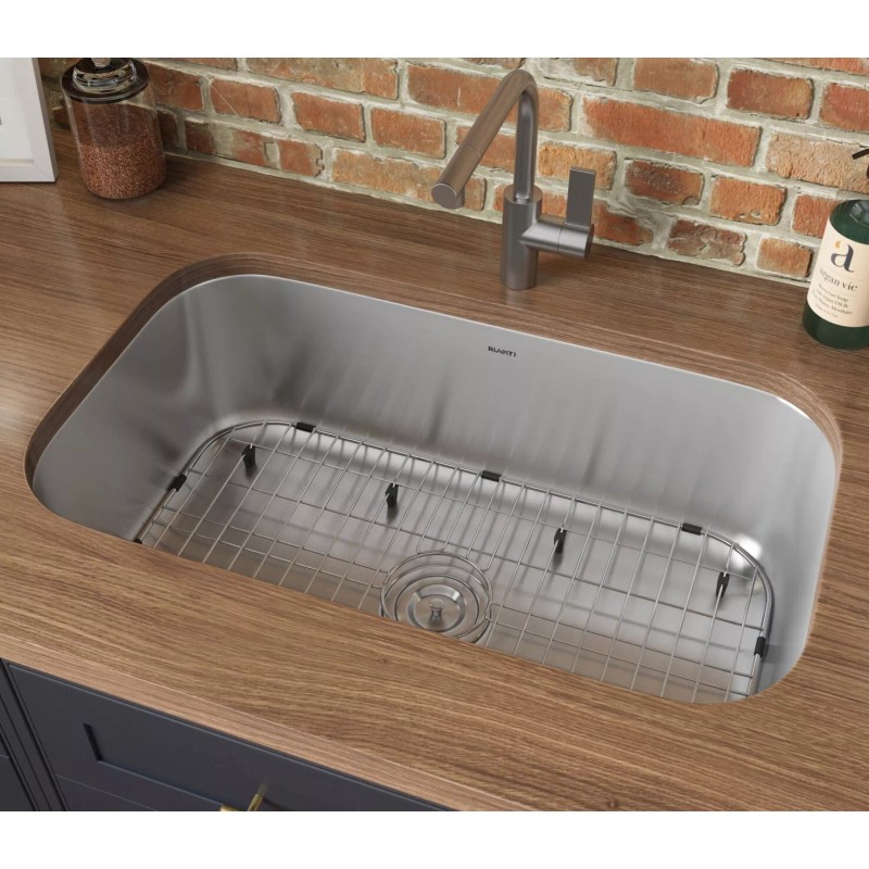 Ruvati 32-inch Undermount 16 Gauge Single Bowl Kitchen Sink- RVM4200