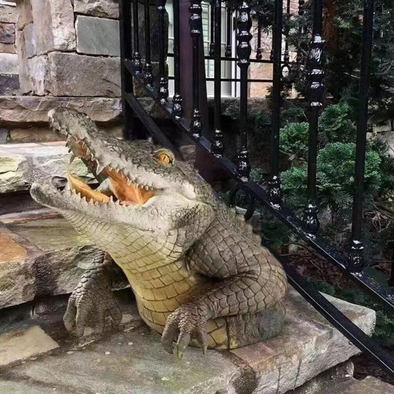 ABOOFAN Floating Crocodile Head Ornament Realistic Pond Decor for Pool