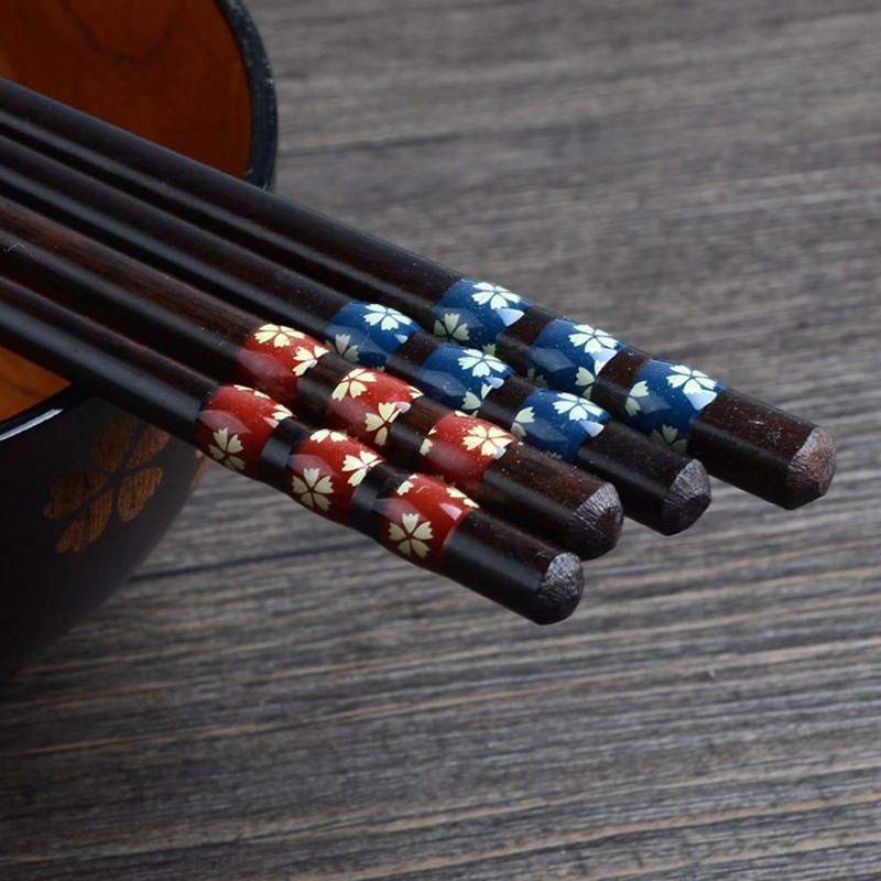 Leaptech 2 Pairs Chopsticks Japanese Natural Chopsticks Made of Environmentally