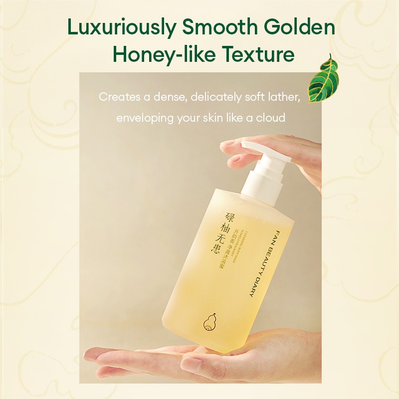 FAN BEAUTY DIARY Pomelo & Soapberry Purifying Shower Gel |