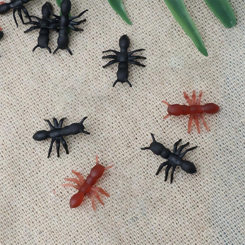 50 PCS Halloween Bugs,Plastic Spiders Halloween,Plastic Spiders,Plastic Bugs,Fake Spiders,Fake Spider,Bugs,Halloween