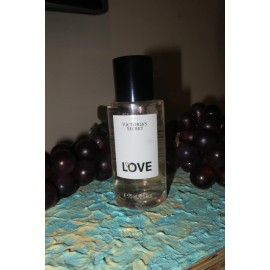 Victoria's Secret  LOVE NEWEST  VICTORIA'S SECRET  Perfumed MIST 2.5oz 50ml NEW TRAVEL