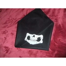 LG BANDANAS - SKULL DESIGN  - LG.SIZE 22 in. X 22in.- PRINTED ON BOTH SIDES - NWT