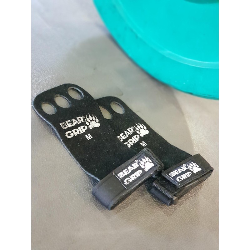 BEAR GRIP - Crossfit Grip (Leather Black 3 Hole integrated