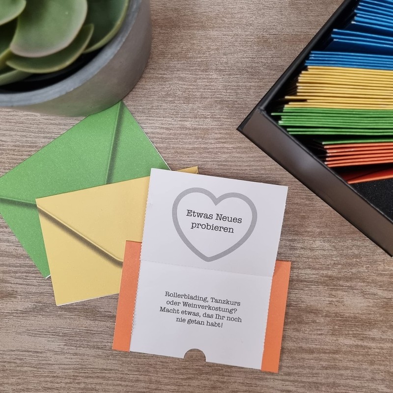 A Year of Dates: Romantic Valentine Gift Ideal Wedding Anniversary