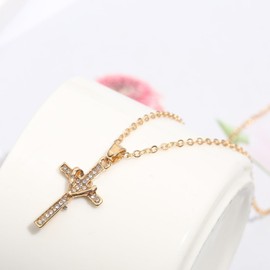 Heart Cross Pendant Necklace for Women Sparkly White Love Rhinestone Necklace Dainty Red Heart Cubic Zircon Necklace Vintage Cross Heart Crystal Statement Necklace Valentines Costume Jewelry Accessories