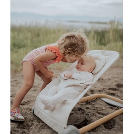 Fodoss Baby Bouncer, Portable Bouncer Seat for Babies, Ergonomic Design Baby Bouncer Chair, Baby Bassinet for Infants, Beige