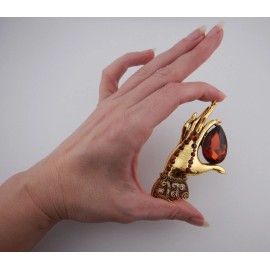 FIGURAL HAND BROOCH or PENDANT  gold/amber-ton
