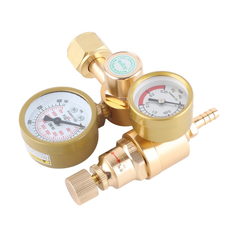 Argon CO2 Regulator 0 To 4500PSI CGA580 15/16in Female Thread
