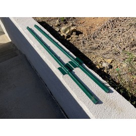 Sandbaggy U Channel Posts for Fences & Signs - Studded Steel, Green Garden Stakes - (Pack of 10, 3 ft Length)