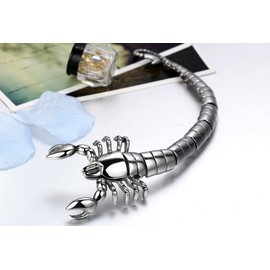 JewelryWe Stainless Steel Biker Men's Large Scorpion Link Bracelet Wristband 9 Inch Colour Silver (with Gift Bag)