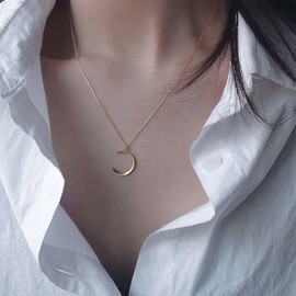Cimenexe Bohemian Crescent Moon Pendant Necklace Gold Moon Choker Necklace Crescent Moon Collar Necklace Minimalist Moon Necklace Jewellery for Women and Girls Gifts, Zinc, No Gemstone