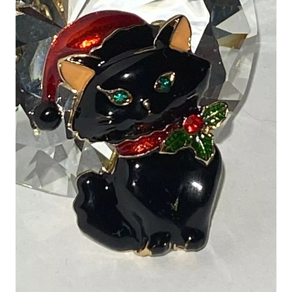 BETSEY JOHNSON ADORABLE BLACK ENAMEL CHRISTMAS KITTY CAT WITH STOCKING