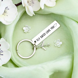 Celaqiu Pilot Gifts for Men Fly Safe Keychain I Love You Gifts for Him Pilot Gift for Birthday Christmas Airplane Keychain for Husband Boyfriend Son