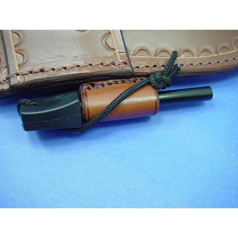 Cross draw knife sheath for the buck Selkirk with a