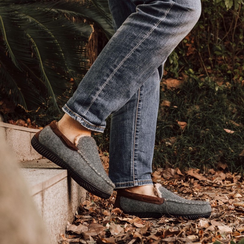RockDove Men's Hearthfire Memory Foam Moc Slipper, Size 10 UK