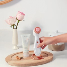 Nu Skin ageLOC LumiSpa iO Treatment Head | Normal | Rose Gold Edition | Gentle Deep Cleansing | Advanced Silicone Technology | Enhances LumiSpa iO Device Performance | Durable & Hygienic Design