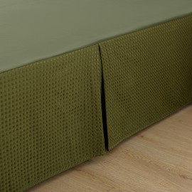 xuan dian Queen Bed Skirt, Pleated Waffle Weave Bed Skirt with Split Corners, Tailored Dust Ruffle 16 Inch Drop Easy Fit, Machine Washable (Green, Queen - 16" Drop)