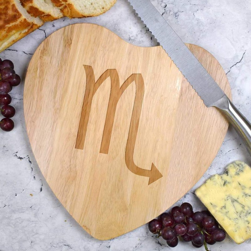 'Scorpio Sign' Wooden Heart Shaped Chopping/Cutting Board (WB00084435)