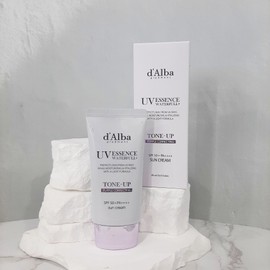 Dalba Waterful Tone Up Sun Cream Purple Single Item Cool Tone Purple Moist Sun Cream / 달바 워터풀 톤업 선크림 퍼플 단품 쿨톤 보랏빛 촉촉한선크림