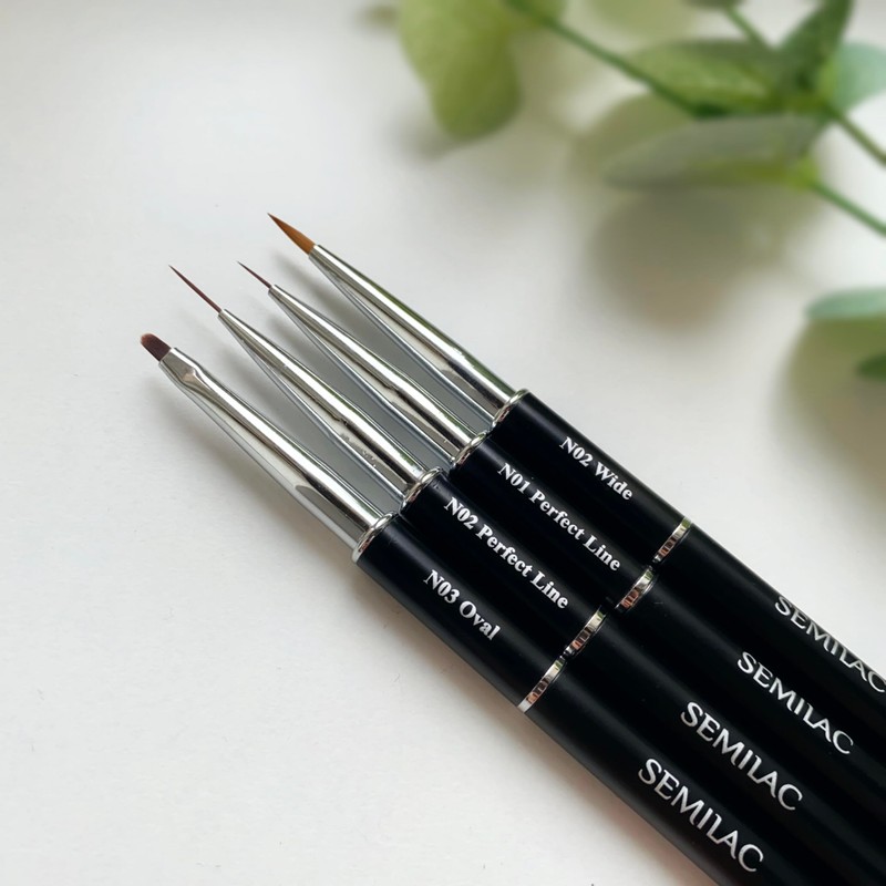 N03 Semilac Oval Nail Art Brush