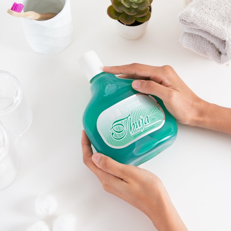 Dr. Monfort Shampoo de Thuja 100% Natural para Cuidado del