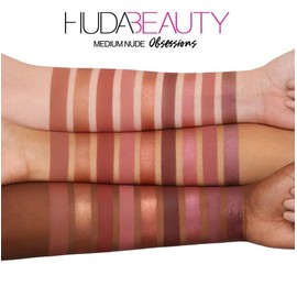 HUDA BEAUTY Original Creamy, Eyeshadow-Palette, 9 Lidschatten, 8,22 g, 0,28 Unzen, by BELLA | (NUDE MEDIUM Obsessions Palette, 1 Stück (1 Stück)