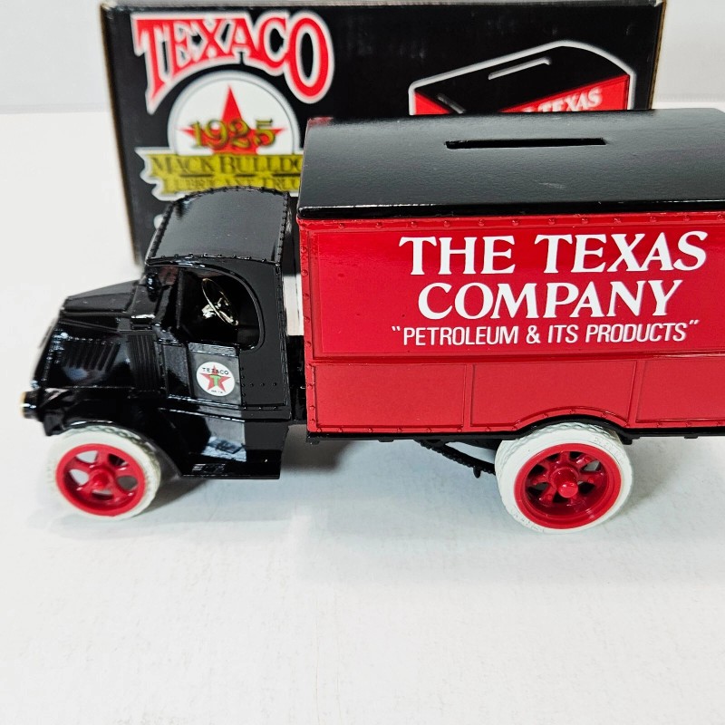 Ertl Mack Bulldog Lubricant Truck 1925 Texaco Die Cast Metal