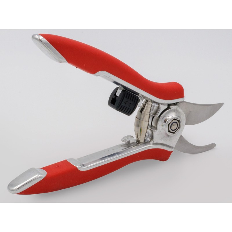 Dramm Bypass Pruner, Cut up to 5/8-inch in diameter, Stainless