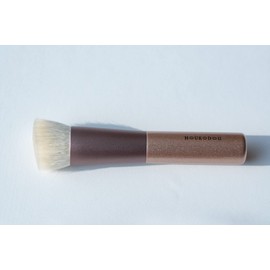 HOUKODOU Brushmaker Fukudo Premium Makeup Brush, Foundation Brush, Round Angled BZ-2