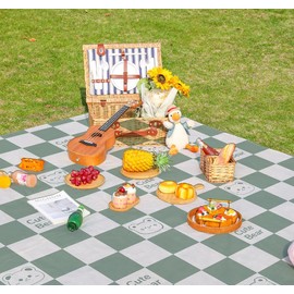 Losuya Disposable Outdoor Picnic Mat Portable Multifunctional Waterproof Disposable Picnic Blanket Beach Mat for Outdoor Camping