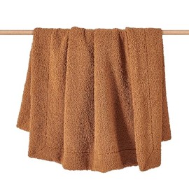HiEnd Accents - Manta de peluche, 50 x 60 pulgadas, color caramelo, manta suave y acogedora, clásica, elegante, casual, pesada, moderna, rústica, cómo